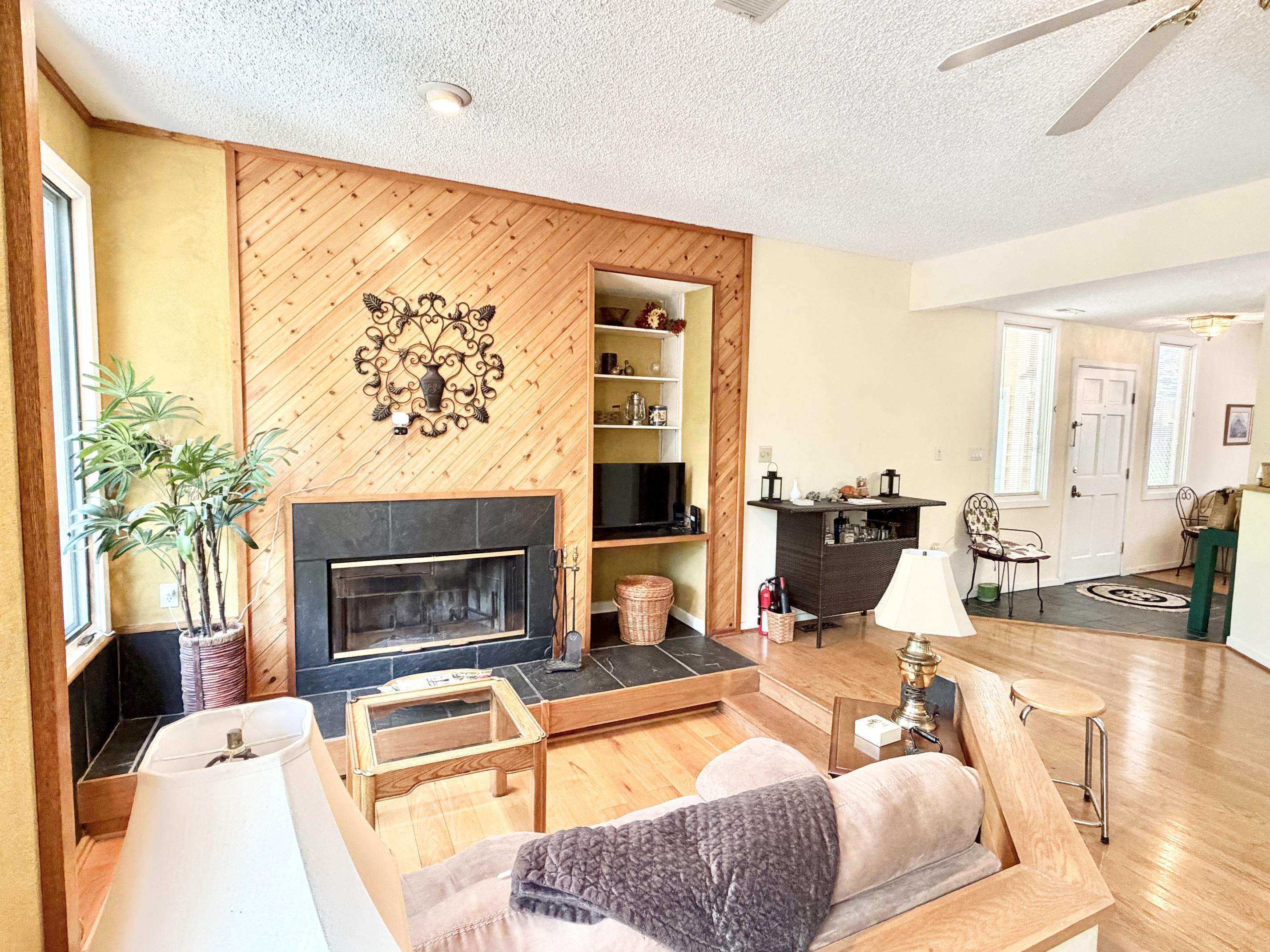 12 IVY GLEN LN, WINTERGREEN RESORT, Virginia 22967, 2 Bedrooms Bedrooms, ,2 BathroomsBathrooms,Residential,Westwood end unit townhome with a basement,12 IVY GLEN LN,679254 MLS # 679254 12 IVY GLEN LN, WINTERGREEN RESORT, Virginia 22967, 2 Bedrooms Bedrooms, ,2 BathroomsBathrooms,Residential,Westwood end unit townhome with a basement,12 IVY GLEN LN,679254 MLS # 679254