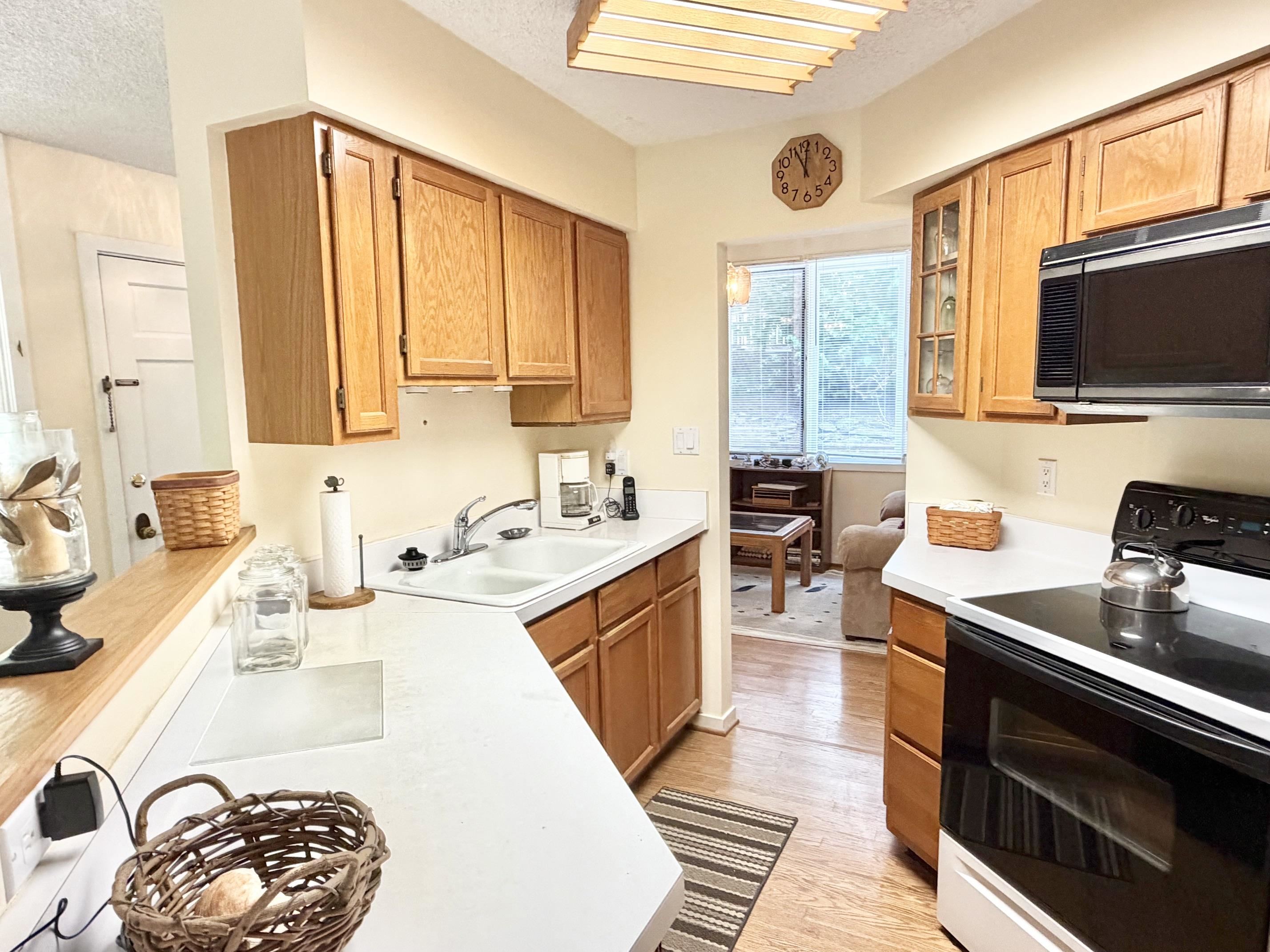 12 IVY GLEN LN, WINTERGREEN RESORT, Virginia 22967, 2 Bedrooms Bedrooms, ,2 BathroomsBathrooms,Residential,Westwood end unit townhome with a basement,12 IVY GLEN LN,679254 MLS # 679254 12 IVY GLEN LN, WINTERGREEN RESORT, Virginia 22967, 2 Bedrooms Bedrooms, ,2 BathroomsBathrooms,Residential,Westwood end unit townhome with a basement,12 IVY GLEN LN,679254 MLS # 679254