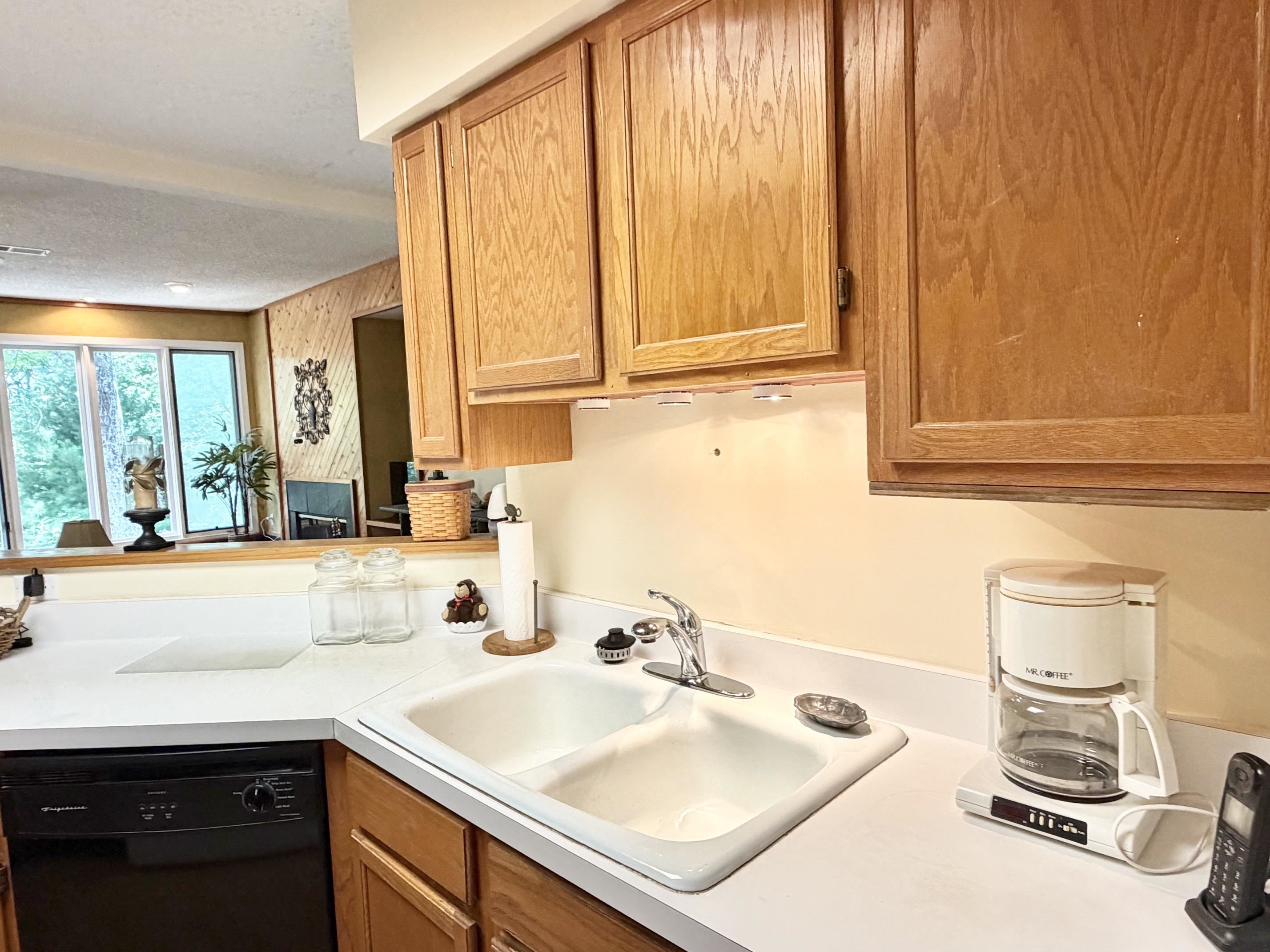 12 IVY GLEN LN, WINTERGREEN RESORT, Virginia 22967, 2 Bedrooms Bedrooms, ,2 BathroomsBathrooms,Residential,Westwood end unit townhome with a basement,12 IVY GLEN LN,679254 MLS # 679254 12 IVY GLEN LN, WINTERGREEN RESORT, Virginia 22967, 2 Bedrooms Bedrooms, ,2 BathroomsBathrooms,Residential,Westwood end unit townhome with a basement,12 IVY GLEN LN,679254 MLS # 679254