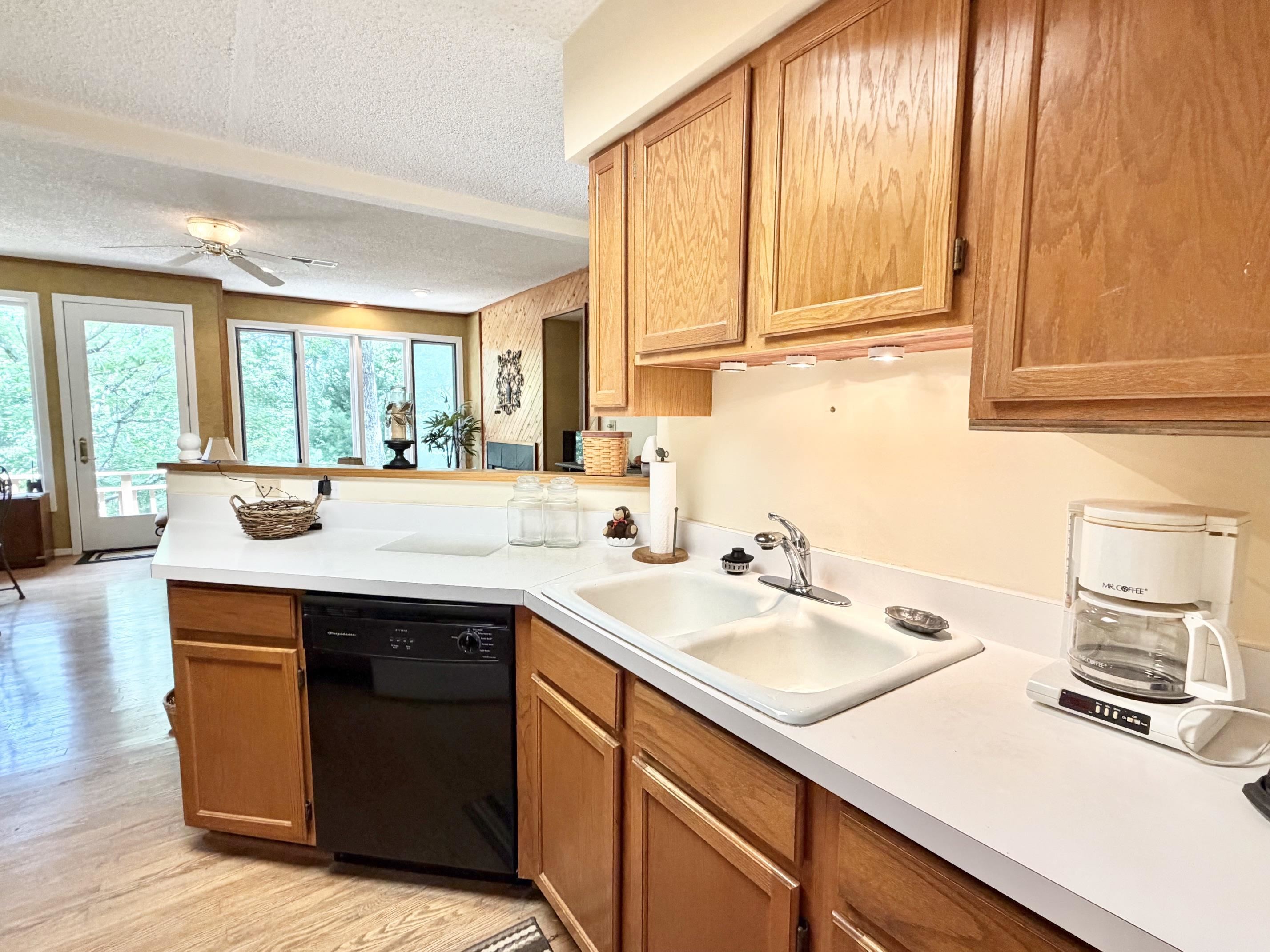 12 IVY GLEN LN, WINTERGREEN RESORT, Virginia 22967, 2 Bedrooms Bedrooms, ,2 BathroomsBathrooms,Residential,Westwood end unit townhome with a basement,12 IVY GLEN LN,679254 MLS # 679254 12 IVY GLEN LN, WINTERGREEN RESORT, Virginia 22967, 2 Bedrooms Bedrooms, ,2 BathroomsBathrooms,Residential,Westwood end unit townhome with a basement,12 IVY GLEN LN,679254 MLS # 679254