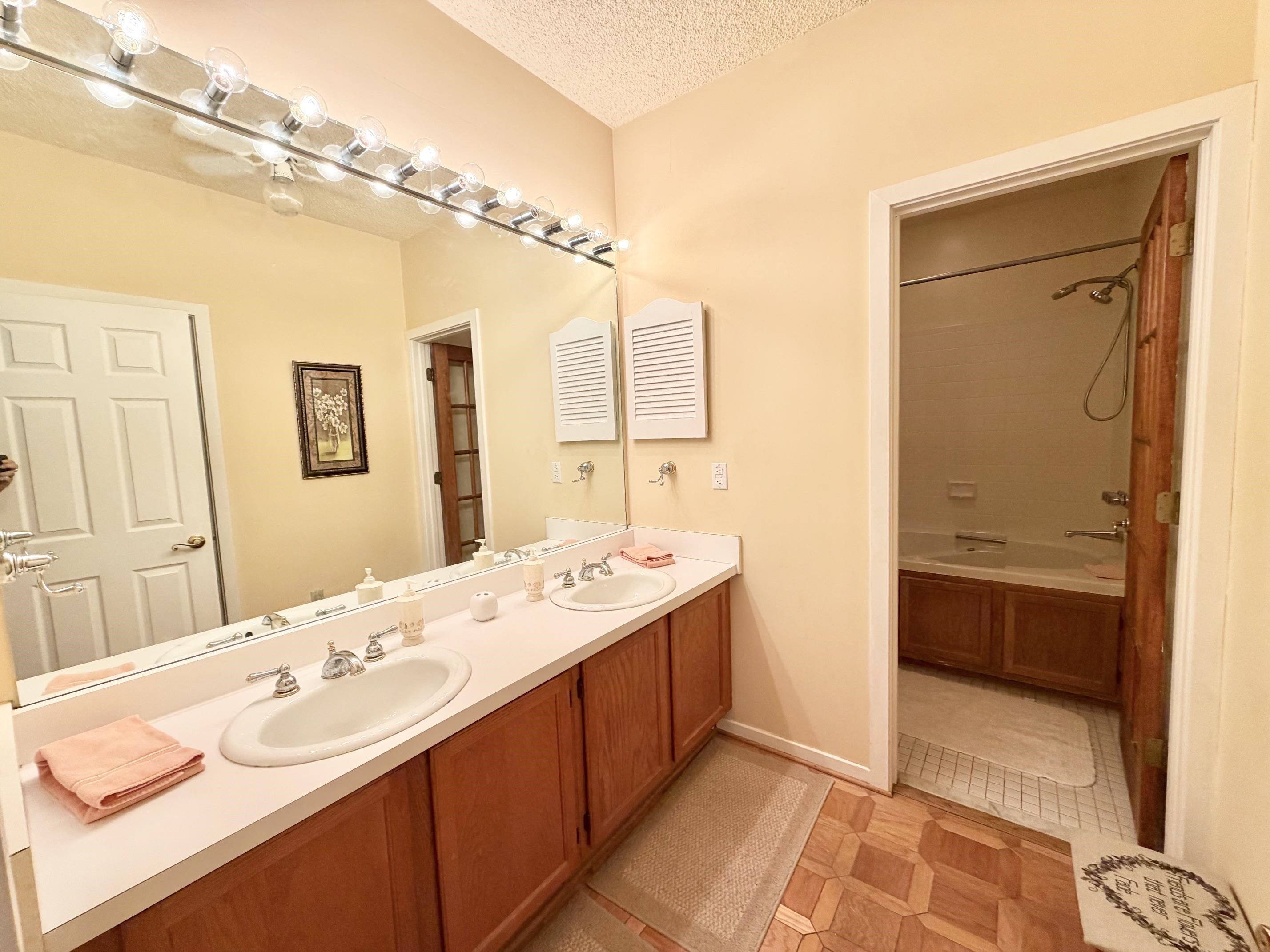 12 IVY GLEN LN, WINTERGREEN RESORT, Virginia 22967, 2 Bedrooms Bedrooms, ,2 BathroomsBathrooms,Residential,Westwood end unit townhome with a basement,12 IVY GLEN LN,679254 MLS # 679254 12 IVY GLEN LN, WINTERGREEN RESORT, Virginia 22967, 2 Bedrooms Bedrooms, ,2 BathroomsBathrooms,Residential,Westwood end unit townhome with a basement,12 IVY GLEN LN,679254 MLS # 679254