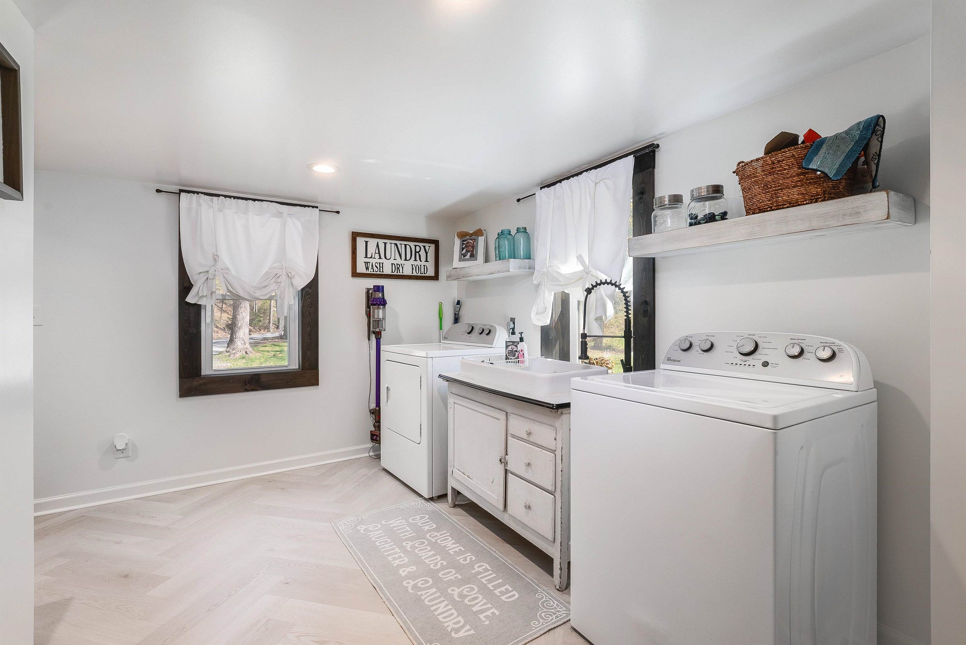 9154 BRIERY BRANCH RD, DAYTON, Virginia 22821, 3 Bedrooms Bedrooms, ,2 BathroomsBathrooms,Residential,Luxury Creek Side Cabin with Private heated Pool,9154 BRIERY BRANCH RD,679255 MLS # 679255