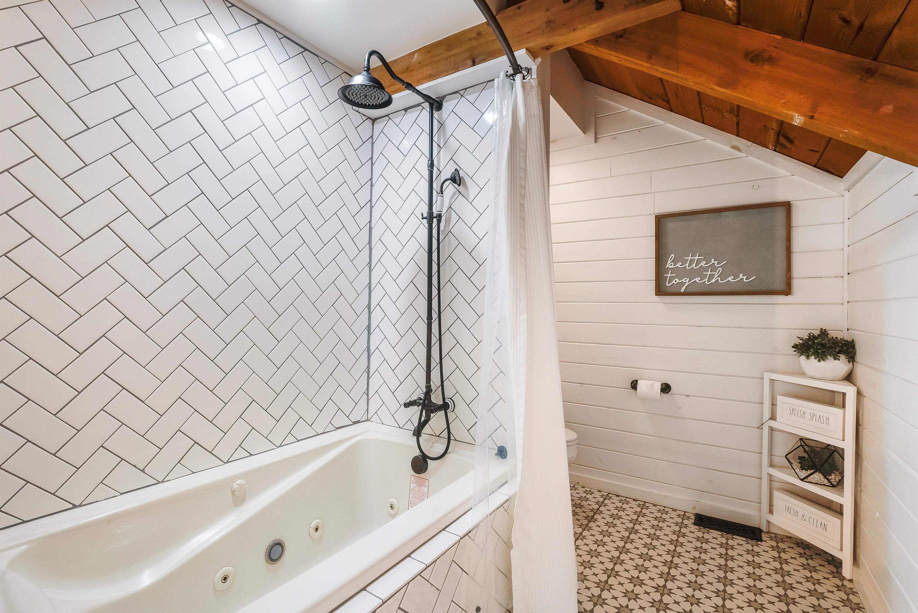 9154 BRIERY BRANCH RD, DAYTON, Virginia 22821, 3 Bedrooms Bedrooms, ,2 BathroomsBathrooms,Residential,Luxury Creek Side Cabin with Private heated Pool,9154 BRIERY BRANCH RD,679255 MLS # 679255