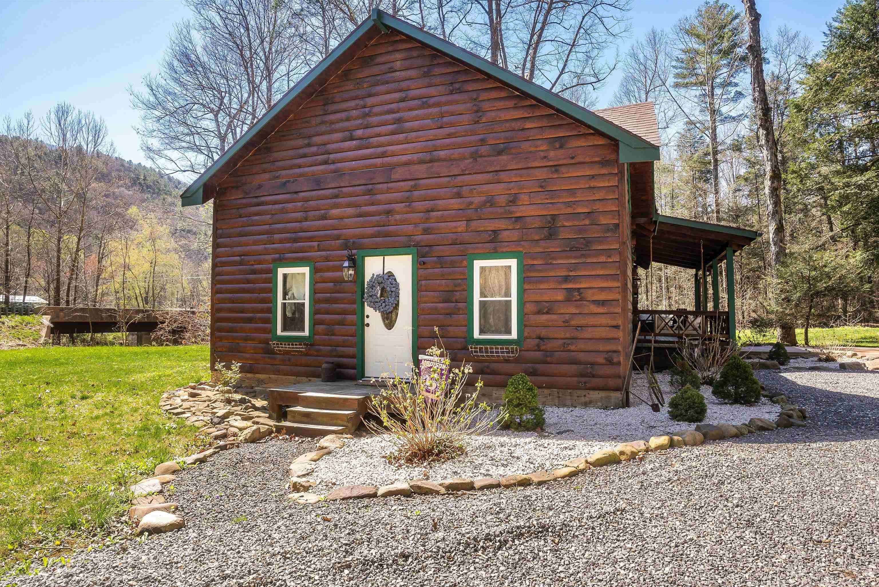 9154 BRIERY BRANCH RD, DAYTON, Virginia 22821, 3 Bedrooms Bedrooms, ,2 BathroomsBathrooms,Residential,Luxury Creek Side Cabin with Private heated Pool,9154 BRIERY BRANCH RD,679255 MLS # 679255