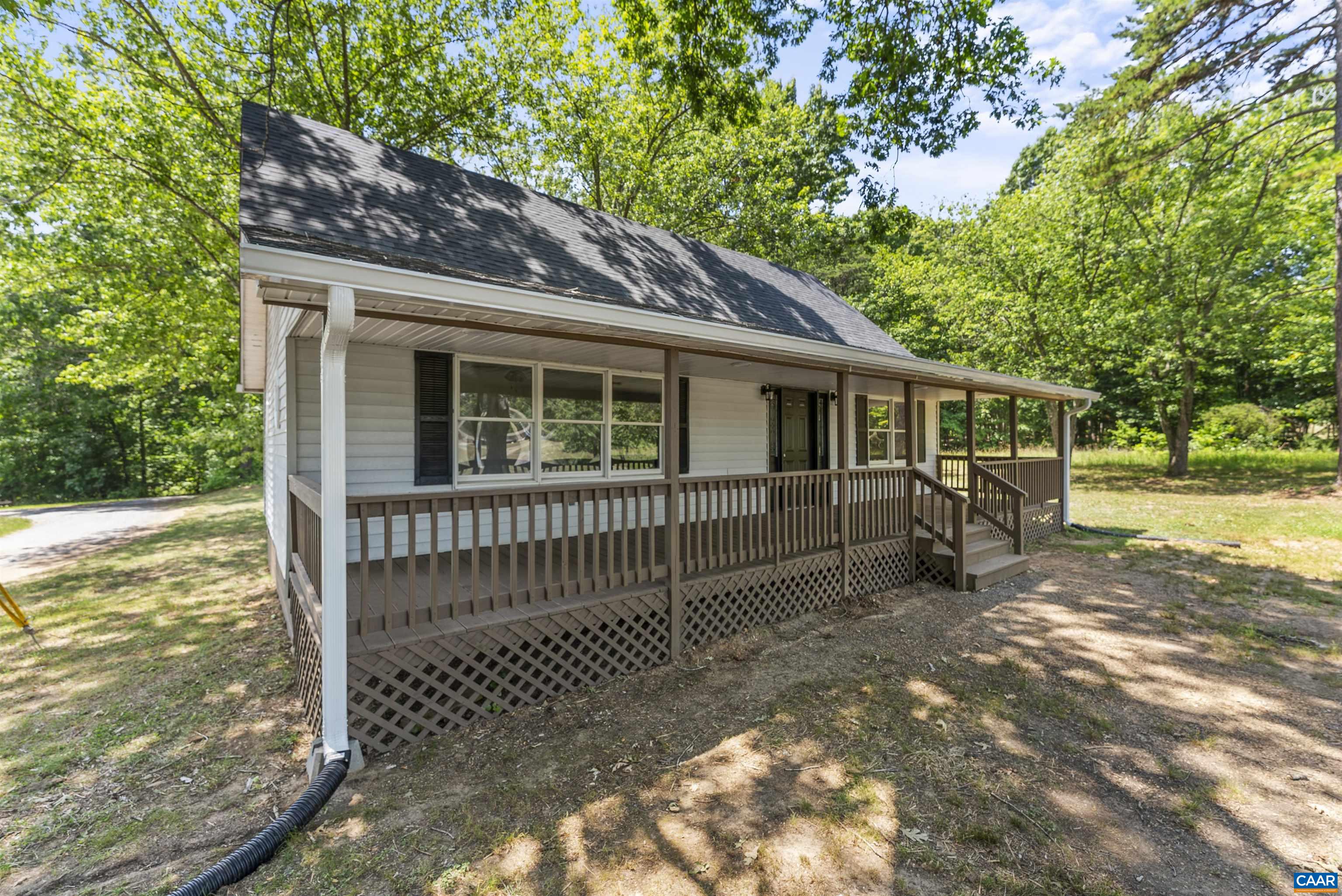 28 HUNTERS LN, DILLWYN, Virginia 23936, 4 Bedrooms Bedrooms, ,2 BathroomsBathrooms,Residential,28 Hunters Ln,28 HUNTERS LN,679256 MLS # 679256 28 HUNTERS LN, DILLWYN, Virginia 23936, 4 Bedrooms Bedrooms, ,2 BathroomsBathrooms,Residential,28 Hunters Ln,28 HUNTERS LN,679256 MLS # 679256