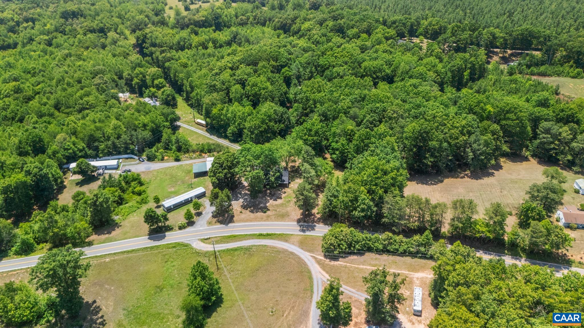 28 HUNTERS LN, DILLWYN, Virginia 23936, 4 Bedrooms Bedrooms, ,2 BathroomsBathrooms,Residential,28 Hunters Ln,28 HUNTERS LN,679256 MLS # 679256 28 HUNTERS LN, DILLWYN, Virginia 23936, 4 Bedrooms Bedrooms, ,2 BathroomsBathrooms,Residential,28 Hunters Ln,28 HUNTERS LN,679256 MLS # 679256