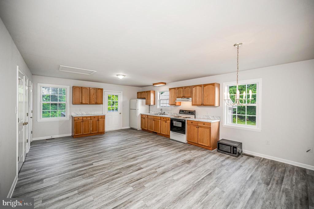 11226 SINGLE OAK RD, FREDERICKSBURG, Virginia 22407, 3 Bedrooms Bedrooms, ,1 BathroomBathrooms,Residential,11226 SINGLE OAK RD,VASP2043000 MLS # VASP2043000