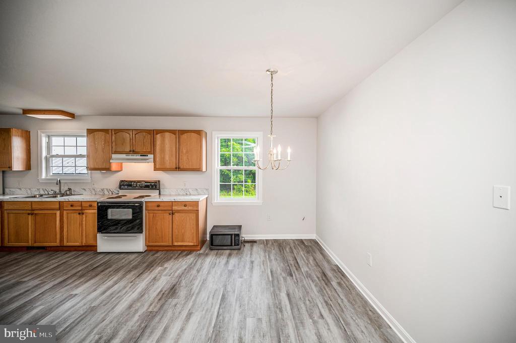 11226 SINGLE OAK RD, FREDERICKSBURG, Virginia 22407, 3 Bedrooms Bedrooms, ,1 BathroomBathrooms,Residential,11226 SINGLE OAK RD,VASP2043000 MLS # VASP2043000