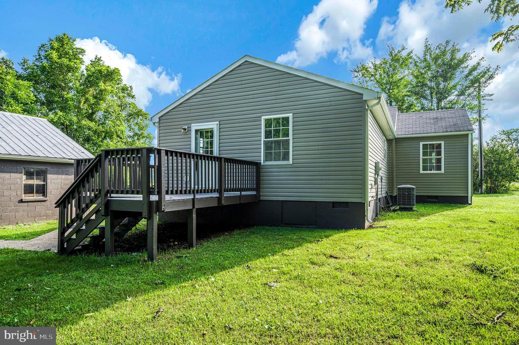 11226 SINGLE OAK RD, FREDERICKSBURG, Virginia 22407, 3 Bedrooms Bedrooms, ,1 BathroomBathrooms,Residential,11226 SINGLE OAK RD,VASP2043000 MLS # VASP2043000
