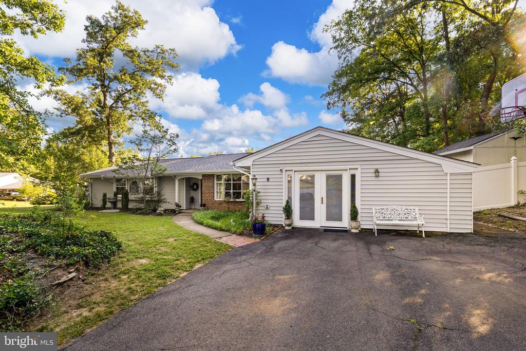 8 POND CIR, FREDERICKSBURG, Virginia 22407, 4 Bedrooms Bedrooms, ,2 BathroomsBathrooms,Residential,BREEZEWOOD,8 POND CIR,VASP2043234 MLS # VASP2043234 8 POND CIR, FREDERICKSBURG, Virginia 22407, 4 Bedrooms Bedrooms, ,2 BathroomsBathrooms,Residential,BREEZEWOOD,8 POND CIR,VASP2043234 MLS # VASP2043234