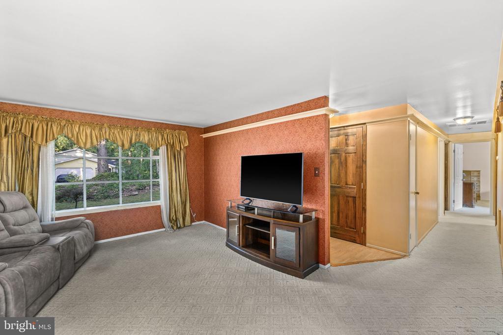 8 POND CIR, FREDERICKSBURG, Virginia 22407, 4 Bedrooms Bedrooms, ,2 BathroomsBathrooms,Residential,BREEZEWOOD,8 POND CIR,VASP2043234 MLS # VASP2043234 8 POND CIR, FREDERICKSBURG, Virginia 22407, 4 Bedrooms Bedrooms, ,2 BathroomsBathrooms,Residential,BREEZEWOOD,8 POND CIR,VASP2043234 MLS # VASP2043234