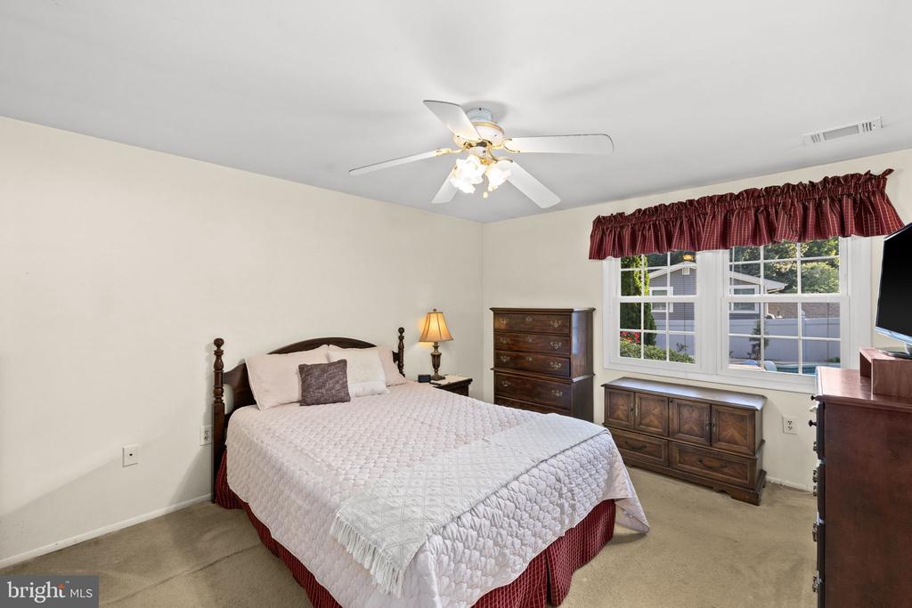 8 POND CIR, FREDERICKSBURG, Virginia 22407, 4 Bedrooms Bedrooms, ,2 BathroomsBathrooms,Residential,BREEZEWOOD,8 POND CIR,VASP2043234 MLS # VASP2043234 8 POND CIR, FREDERICKSBURG, Virginia 22407, 4 Bedrooms Bedrooms, ,2 BathroomsBathrooms,Residential,BREEZEWOOD,8 POND CIR,VASP2043234 MLS # VASP2043234