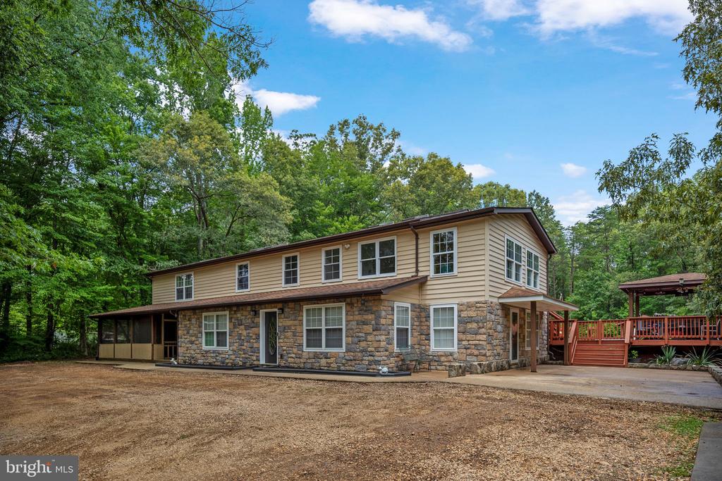 10512 CATHARPIN RD, SPOTSYLVANIA, Virginia 22551, 5 Bedrooms Bedrooms, ,3 BathroomsBathrooms,Residential,10512 CATHARPIN RD,VASP2043446 MLS # VASP2043446 10512 CATHARPIN RD, SPOTSYLVANIA, Virginia 22551, 5 Bedrooms Bedrooms, ,3 BathroomsBathrooms,Residential,10512 CATHARPIN RD,VASP2043446 MLS # VASP2043446