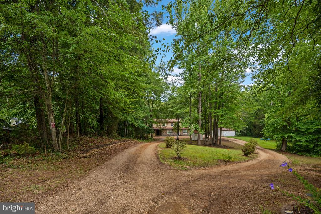 10512 CATHARPIN RD, SPOTSYLVANIA, Virginia 22551, 5 Bedrooms Bedrooms, ,3 BathroomsBathrooms,Residential,10512 CATHARPIN RD,VASP2043446 MLS # VASP2043446 10512 CATHARPIN RD, SPOTSYLVANIA, Virginia 22551, 5 Bedrooms Bedrooms, ,3 BathroomsBathrooms,Residential,10512 CATHARPIN RD,VASP2043446 MLS # VASP2043446