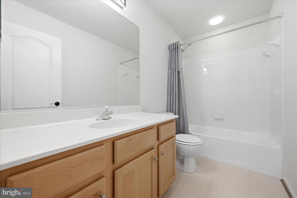 35298 BALMORAL DR, LOCUST GROVE, Virginia 22508, 4 Bedrooms Bedrooms, ,3 BathroomsBathrooms,Residential,35298 BALMORAL DR,VAOR2014544 MLS # VAOR2014544