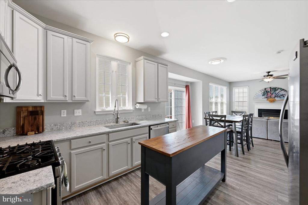 35298 BALMORAL DR, LOCUST GROVE, Virginia 22508, 4 Bedrooms Bedrooms, ,3 BathroomsBathrooms,Residential,35298 BALMORAL DR,VAOR2014544 MLS # VAOR2014544