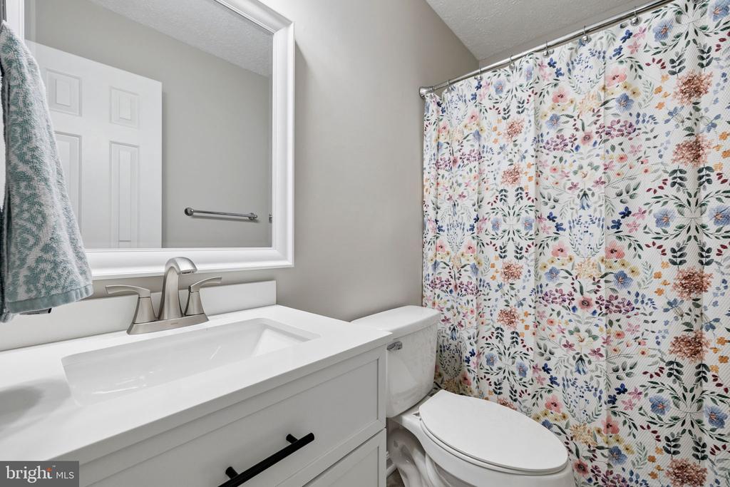309 GENERAL DR, SPOTSYLVANIA, Virginia 22551, 4 Bedrooms Bedrooms, ,2 BathroomsBathrooms,Residential,309 GENERAL DR,VASP2043564 MLS # VASP2043564