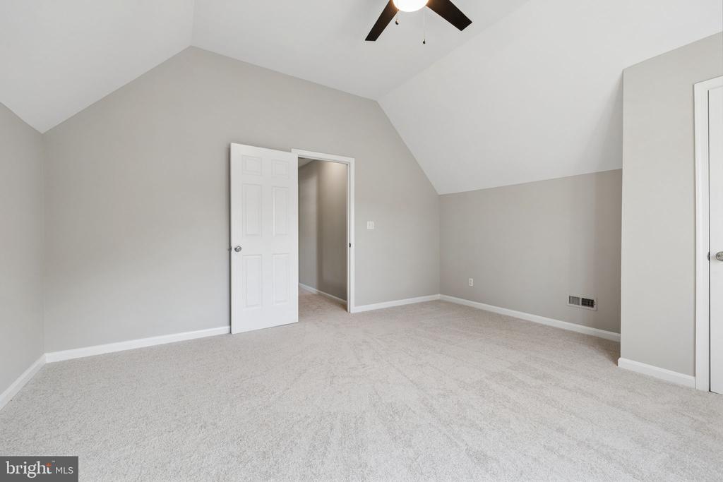 309 GENERAL DR, SPOTSYLVANIA, Virginia 22551, 4 Bedrooms Bedrooms, ,2 BathroomsBathrooms,Residential,309 GENERAL DR,VASP2043564 MLS # VASP2043564