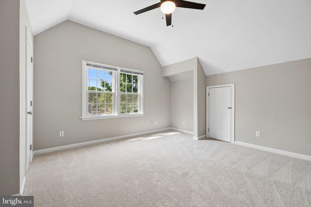 309 GENERAL DR, SPOTSYLVANIA, Virginia 22551, 4 Bedrooms Bedrooms, ,2 BathroomsBathrooms,Residential,309 GENERAL DR,VASP2043564 MLS # VASP2043564