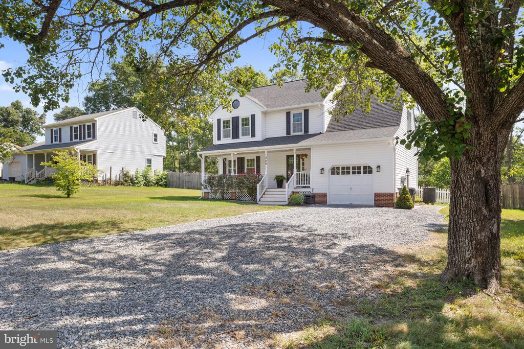 309 GENERAL DR, SPOTSYLVANIA, Virginia 22551, 4 Bedrooms Bedrooms, ,2 BathroomsBathrooms,Residential,309 GENERAL DR,VASP2043564 MLS # VASP2043564