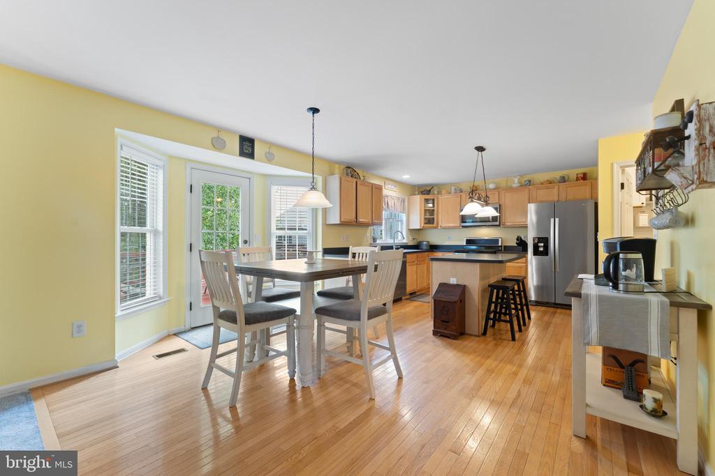 9901 ASHMEADE CT, FREDERICKSBURG, Virginia 22407, 5 Bedrooms Bedrooms, ,3 BathroomsBathrooms,Residential,FOX POINT HOA,9901 ASHMEADE CT,VASP2043566 MLS # VASP2043566 9901 ASHMEADE CT, FREDERICKSBURG, Virginia 22407, 5 Bedrooms Bedrooms, ,3 BathroomsBathrooms,Residential,FOX POINT HOA,9901 ASHMEADE CT,VASP2043566 MLS # VASP2043566
