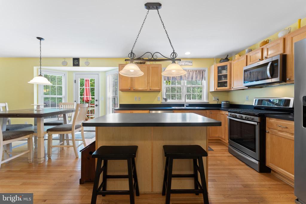 9901 ASHMEADE CT, FREDERICKSBURG, Virginia 22407, 5 Bedrooms Bedrooms, ,3 BathroomsBathrooms,Residential,FOX POINT HOA,9901 ASHMEADE CT,VASP2043566 MLS # VASP2043566 9901 ASHMEADE CT, FREDERICKSBURG, Virginia 22407, 5 Bedrooms Bedrooms, ,3 BathroomsBathrooms,Residential,FOX POINT HOA,9901 ASHMEADE CT,VASP2043566 MLS # VASP2043566