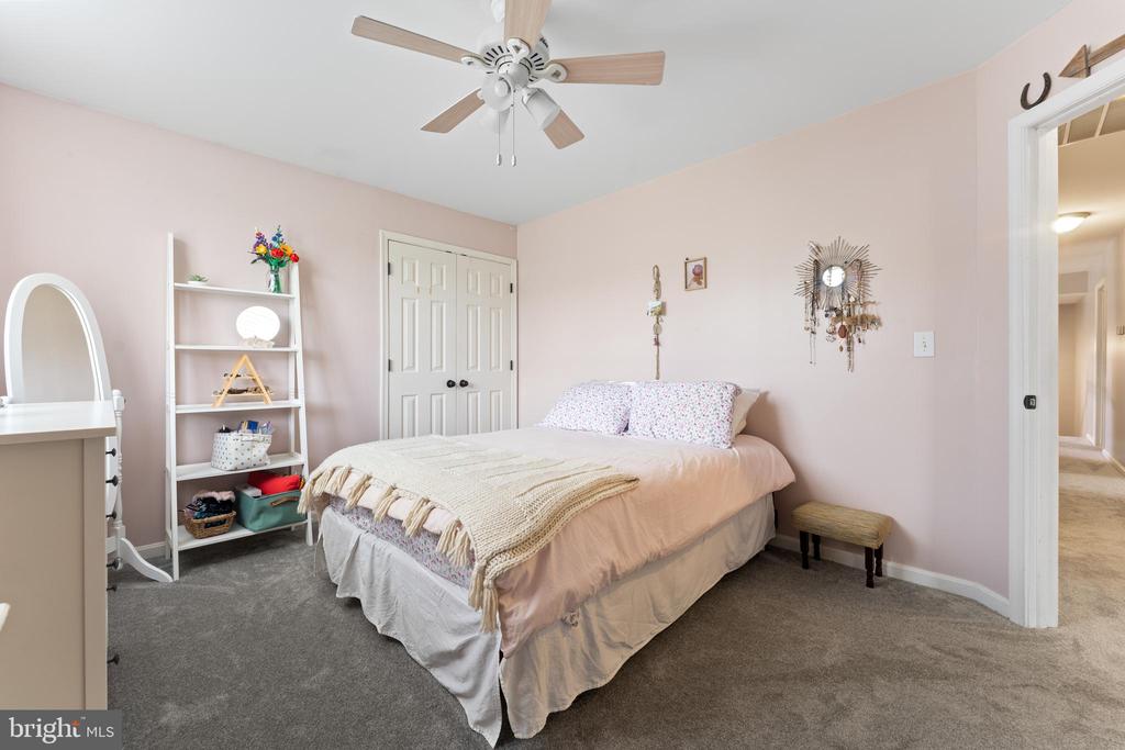 9901 ASHMEADE CT, FREDERICKSBURG, Virginia 22407, 5 Bedrooms Bedrooms, ,3 BathroomsBathrooms,Residential,FOX POINT HOA,9901 ASHMEADE CT,VASP2043566 MLS # VASP2043566 9901 ASHMEADE CT, FREDERICKSBURG, Virginia 22407, 5 Bedrooms Bedrooms, ,3 BathroomsBathrooms,Residential,FOX POINT HOA,9901 ASHMEADE CT,VASP2043566 MLS # VASP2043566