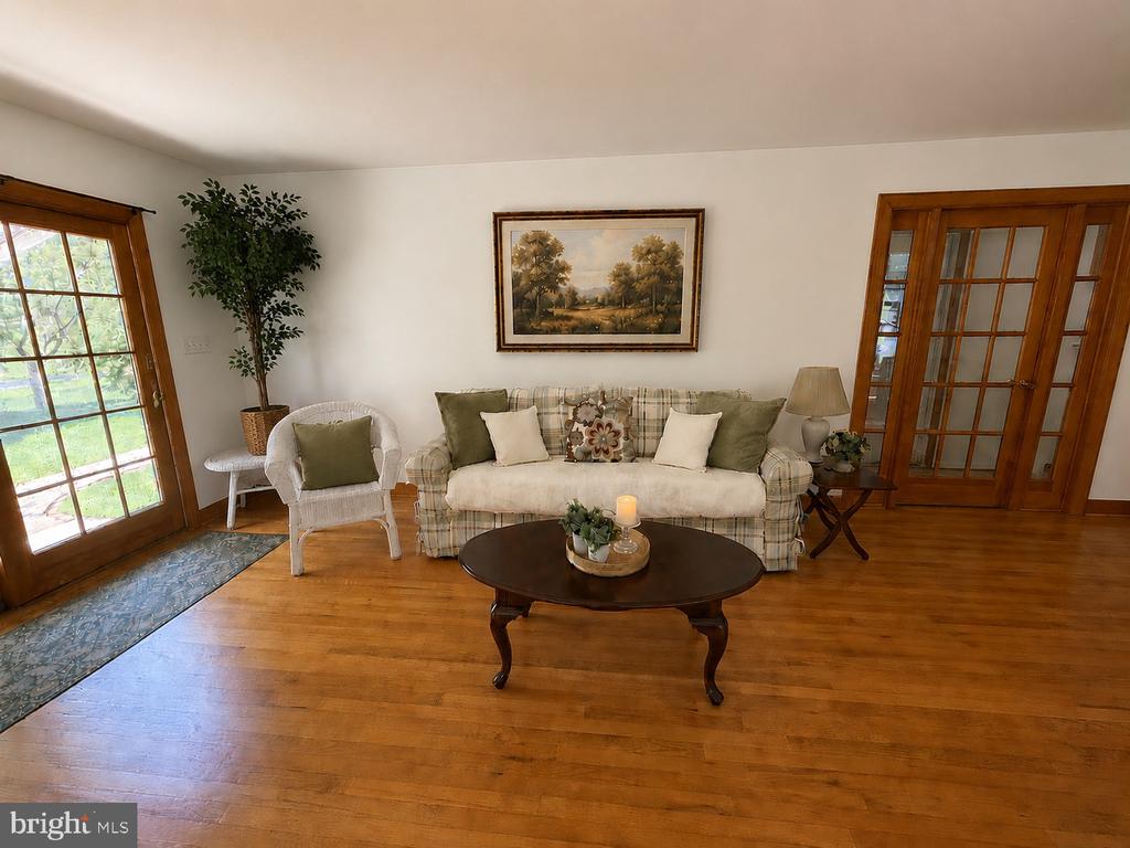 7386 STUART, WARRENTON, Virginia 20187, 5 Bedrooms Bedrooms, ,3 BathroomsBathrooms,Residential,7386 STUART,VAFQ2022744 MLS # VAFQ2022744 7386 STUART, WARRENTON, Virginia 20187, 5 Bedrooms Bedrooms, ,3 BathroomsBathrooms,Residential,7386 STUART,VAFQ2022744 MLS # VAFQ2022744