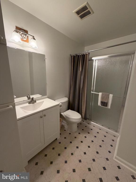 7386 STUART, WARRENTON, Virginia 20187, 5 Bedrooms Bedrooms, ,3 BathroomsBathrooms,Residential,7386 STUART,VAFQ2022744 MLS # VAFQ2022744 7386 STUART, WARRENTON, Virginia 20187, 5 Bedrooms Bedrooms, ,3 BathroomsBathrooms,Residential,7386 STUART,VAFQ2022744 MLS # VAFQ2022744
