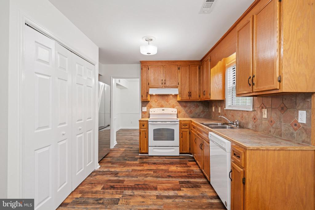 2309 MAPLEWOOD, CULPEPER, Virginia 22701, 3 Bedrooms Bedrooms, ,2 BathroomsBathrooms,Residential,2309 MAPLEWOOD,VACU2014384 MLS # VACU2014384