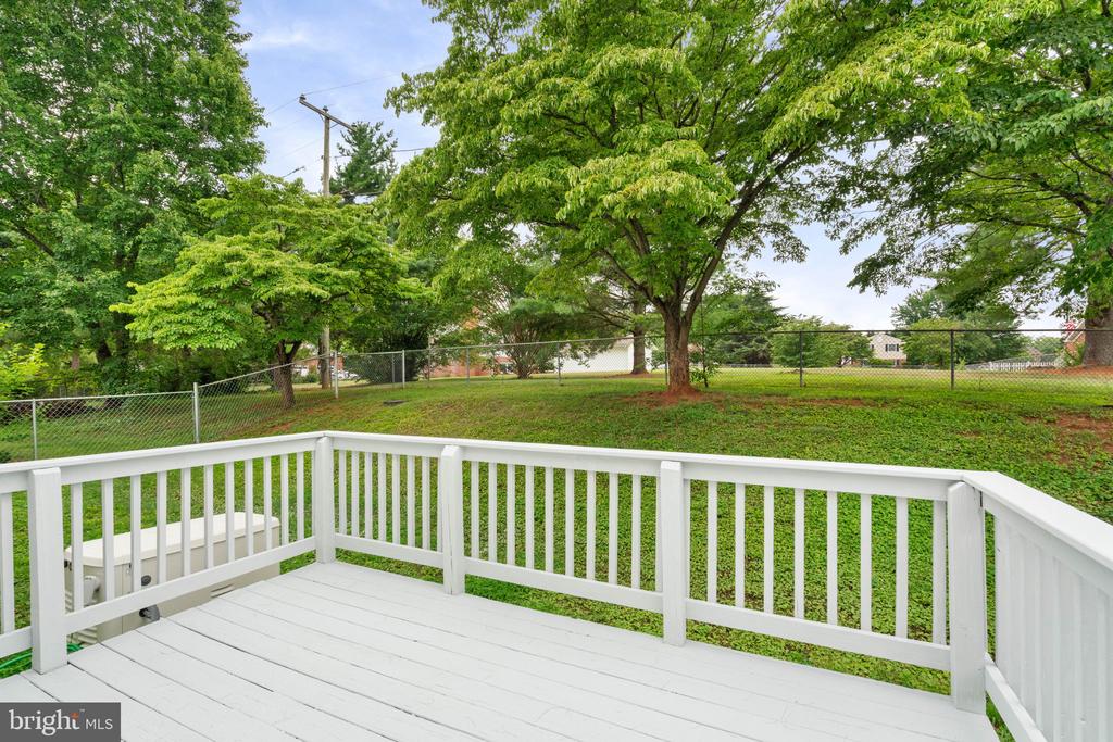 2309 MAPLEWOOD, CULPEPER, Virginia 22701, 3 Bedrooms Bedrooms, ,2 BathroomsBathrooms,Residential,2309 MAPLEWOOD,VACU2014384 MLS # VACU2014384