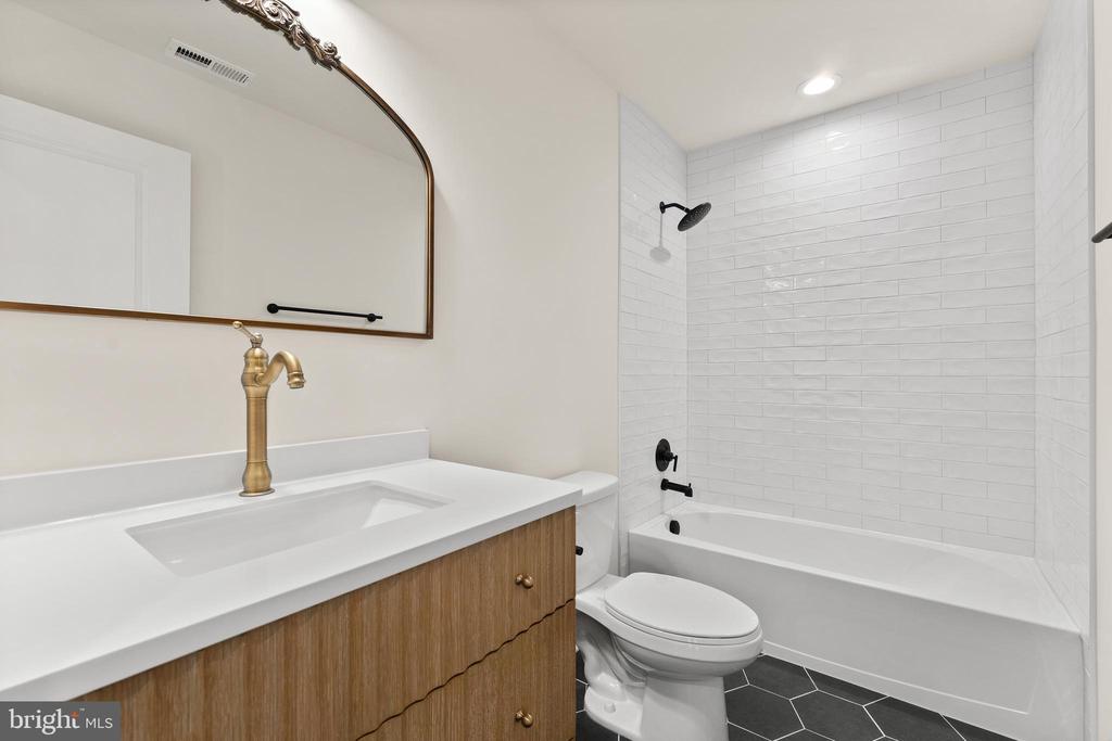 317 GROVE AVE, GORDONSVILLE, Virginia 22942, 4 Bedrooms Bedrooms, ,2 BathroomsBathrooms,Residential,317 GROVE AVE,VAOR2014688 MLS # VAOR2014688 317 GROVE AVE, GORDONSVILLE, Virginia 22942, 4 Bedrooms Bedrooms, ,2 BathroomsBathrooms,Residential,317 GROVE AVE,VAOR2014688 MLS # VAOR2014688