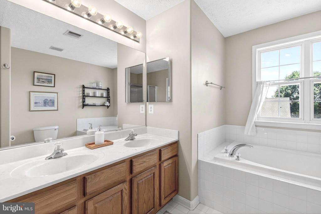 1036 VIRGINIA AVE, CULPEPER, Virginia 22701, 4 Bedrooms Bedrooms, ,2 BathroomsBathrooms,Residential,1036 VIRGINIA AVE,VACU2014388 MLS # VACU2014388 1036 VIRGINIA AVE, CULPEPER, Virginia 22701, 4 Bedrooms Bedrooms, ,2 BathroomsBathrooms,Residential,1036 VIRGINIA AVE,VACU2014388 MLS # VACU2014388