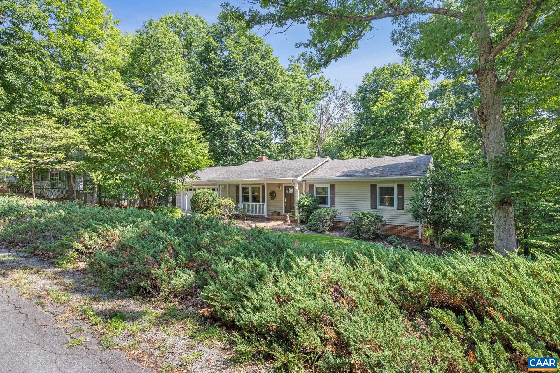 10 SHORTWOOD CIR, PALMYRA, Virginia 22963, 3 Bedrooms Bedrooms, ,2 BathroomsBathrooms,Residential,10 SHORTWOOD CIR,679212 MLS # 679212 10 SHORTWOOD CIR, PALMYRA, Virginia 22963, 3 Bedrooms Bedrooms, ,2 BathroomsBathrooms,Residential,10 SHORTWOOD CIR,679212 MLS # 679212