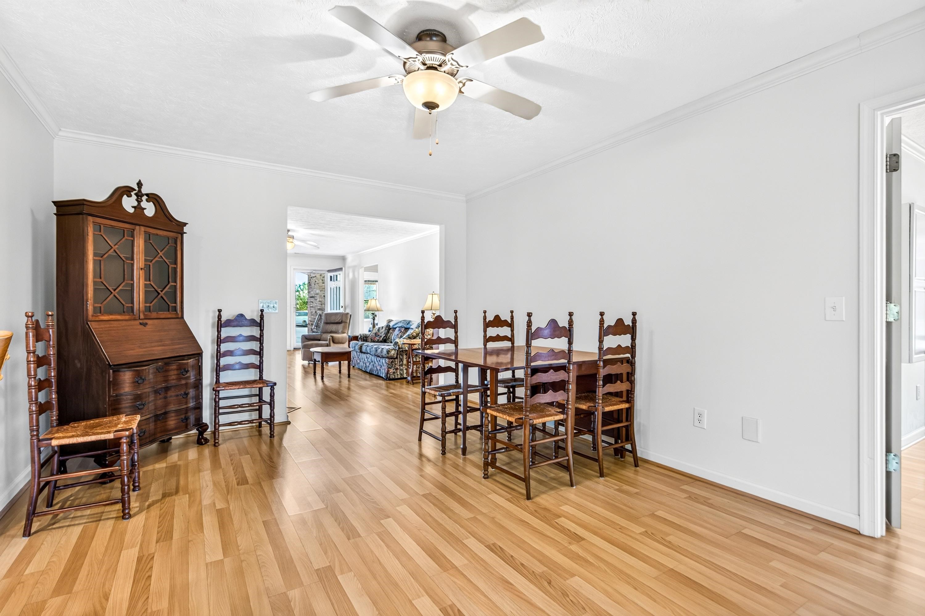513 HICKORY GROVE CIR, HARRISONBURG, Virginia 22801, 3 Bedrooms Bedrooms, ,2 BathroomsBathrooms,Residential,513 HICKORY GROVE CIR,679258 MLS # 679258