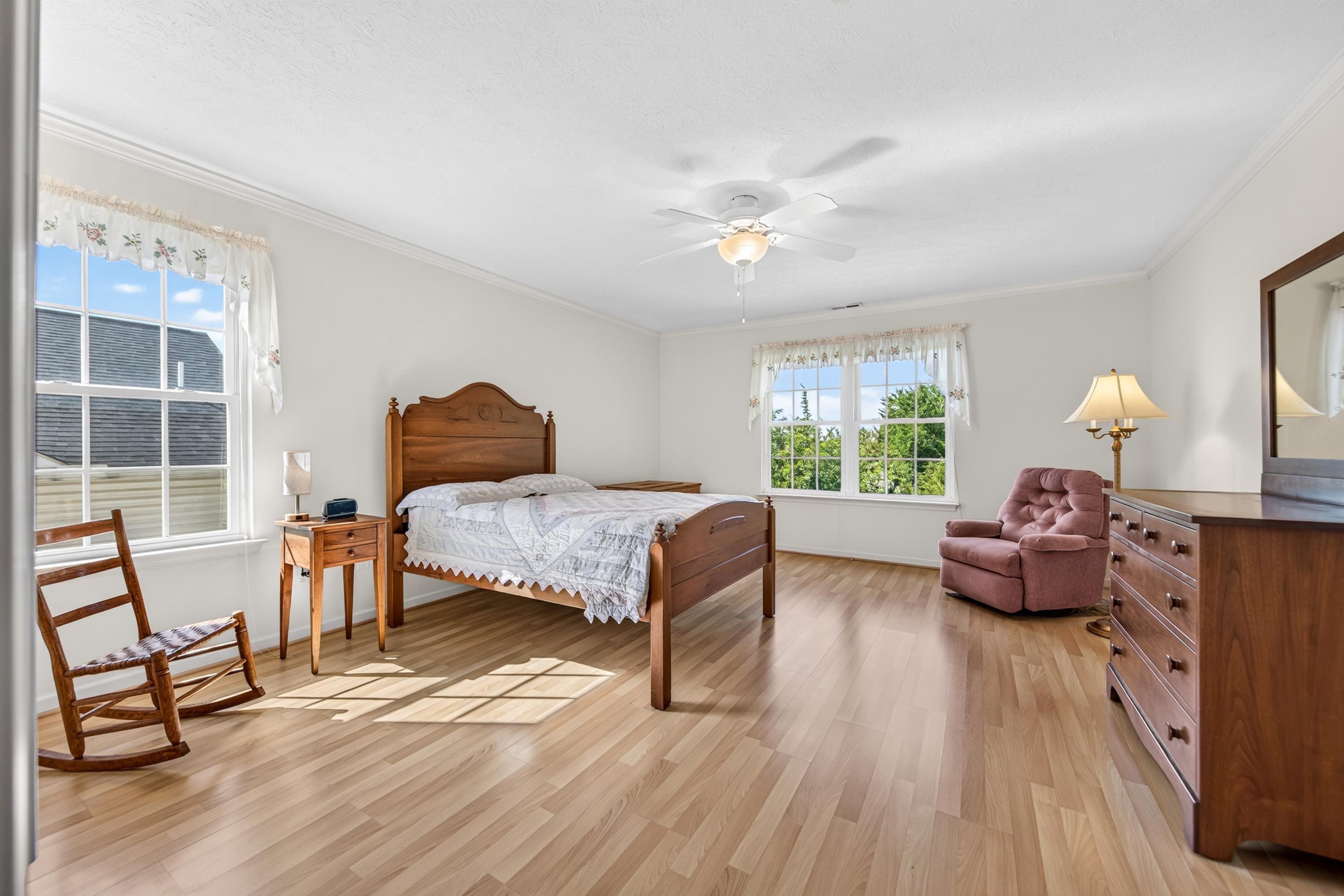 513 HICKORY GROVE CIR, HARRISONBURG, Virginia 22801, 3 Bedrooms Bedrooms, ,2 BathroomsBathrooms,Residential,513 HICKORY GROVE CIR,679258 MLS # 679258