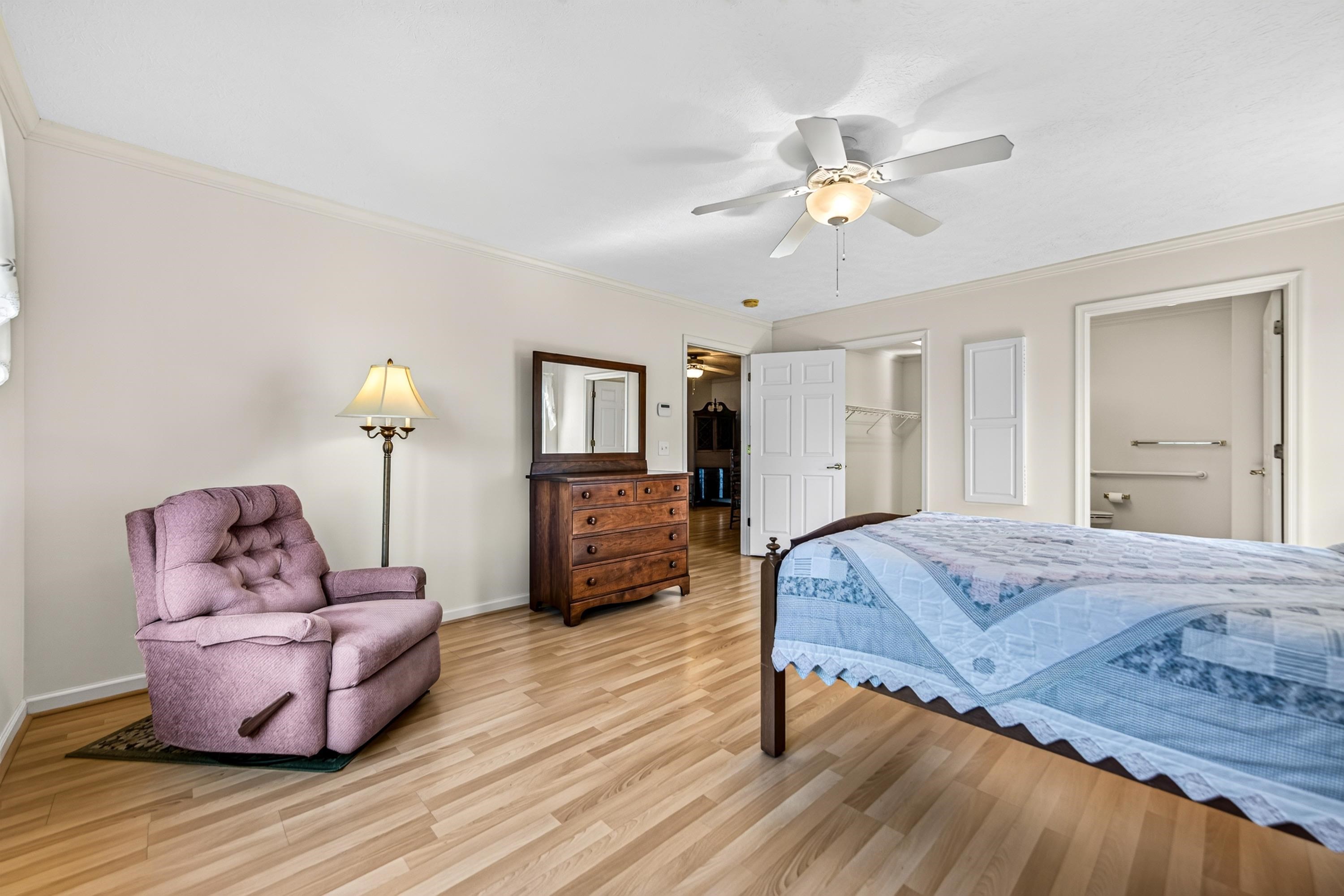 513 HICKORY GROVE CIR, HARRISONBURG, Virginia 22801, 3 Bedrooms Bedrooms, ,2 BathroomsBathrooms,Residential,513 HICKORY GROVE CIR,679258 MLS # 679258