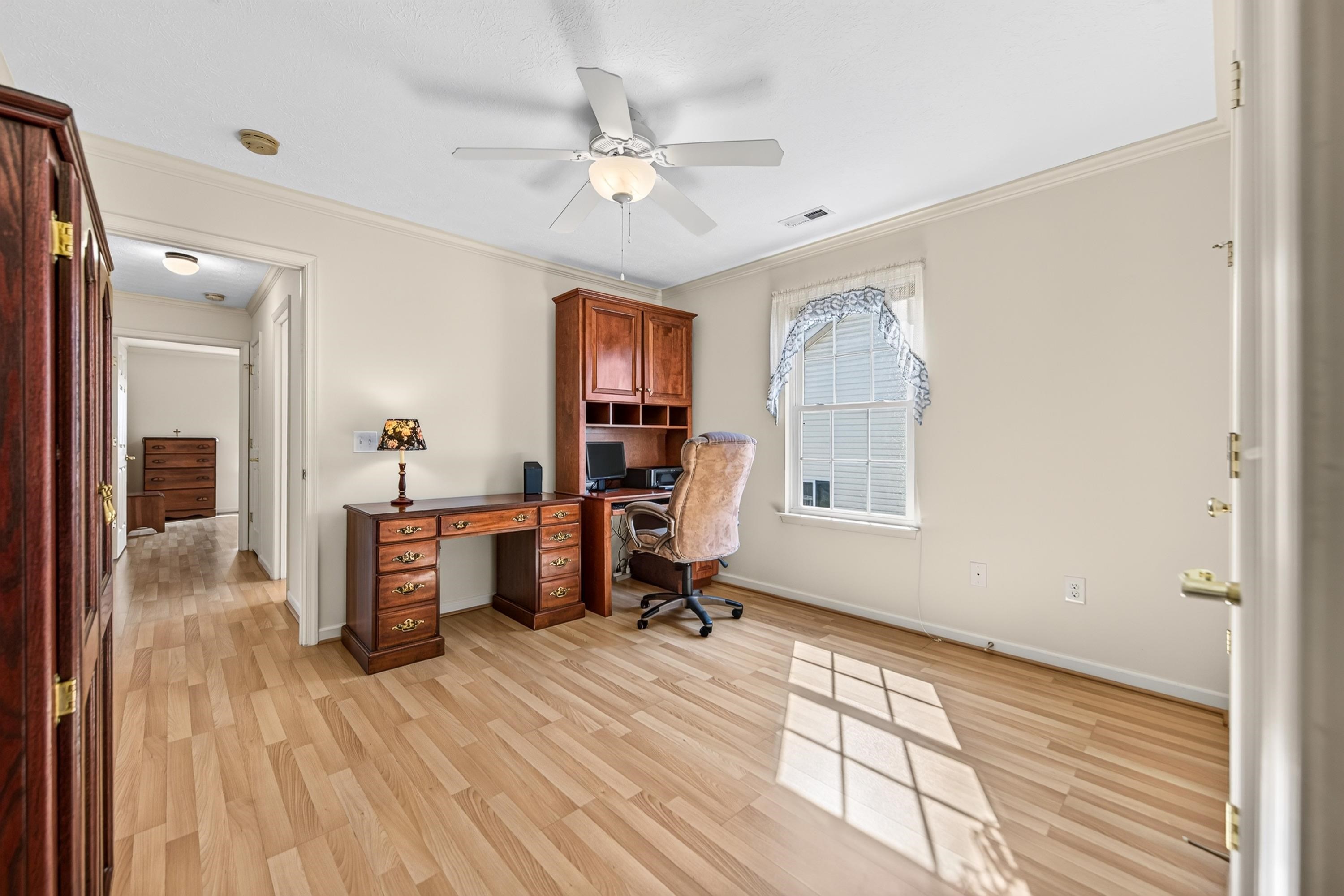 513 HICKORY GROVE CIR, HARRISONBURG, Virginia 22801, 3 Bedrooms Bedrooms, ,2 BathroomsBathrooms,Residential,513 HICKORY GROVE CIR,679258 MLS # 679258