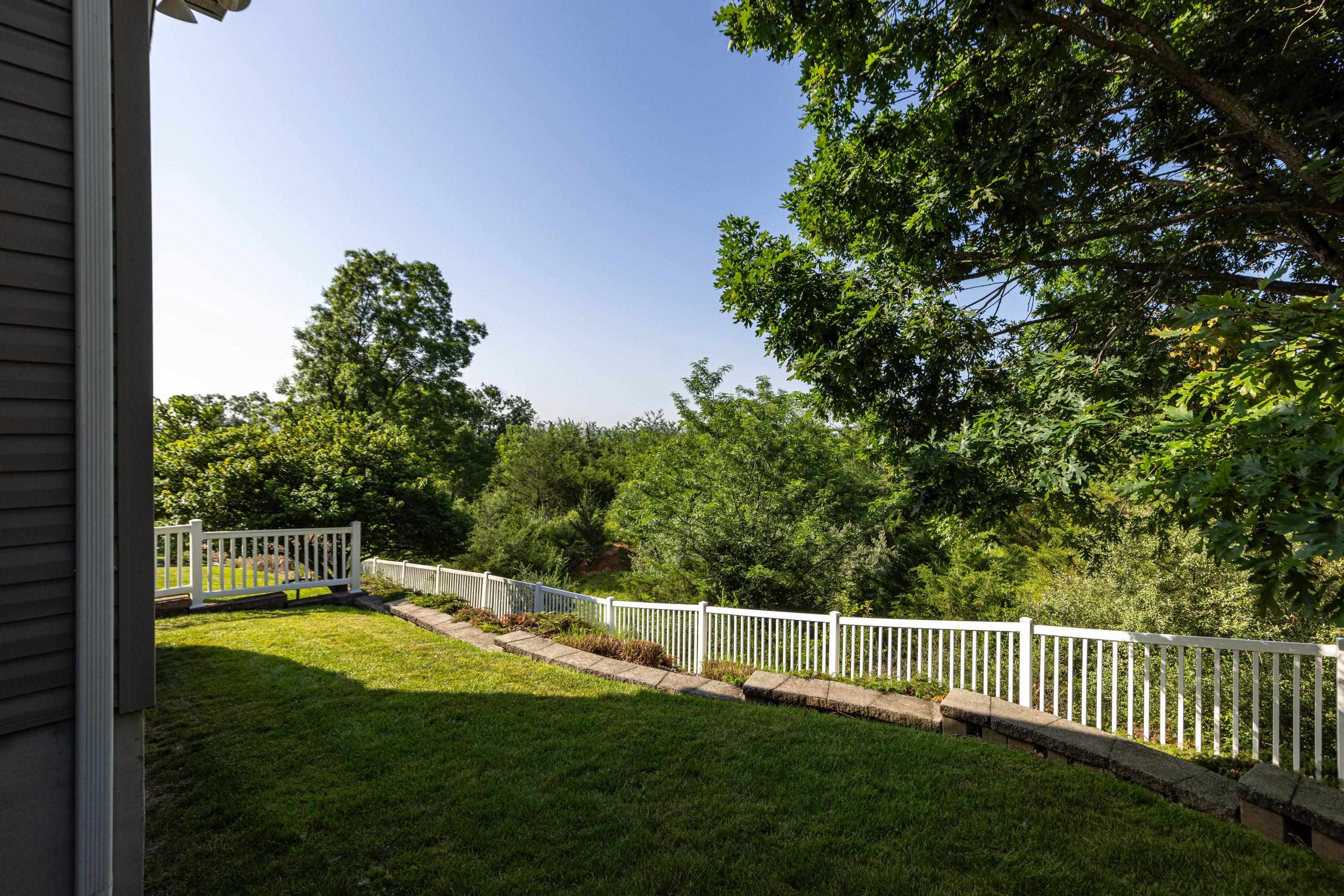 513 HICKORY GROVE CIR, HARRISONBURG, Virginia 22801, 3 Bedrooms Bedrooms, ,2 BathroomsBathrooms,Residential,513 HICKORY GROVE CIR,679258 MLS # 679258