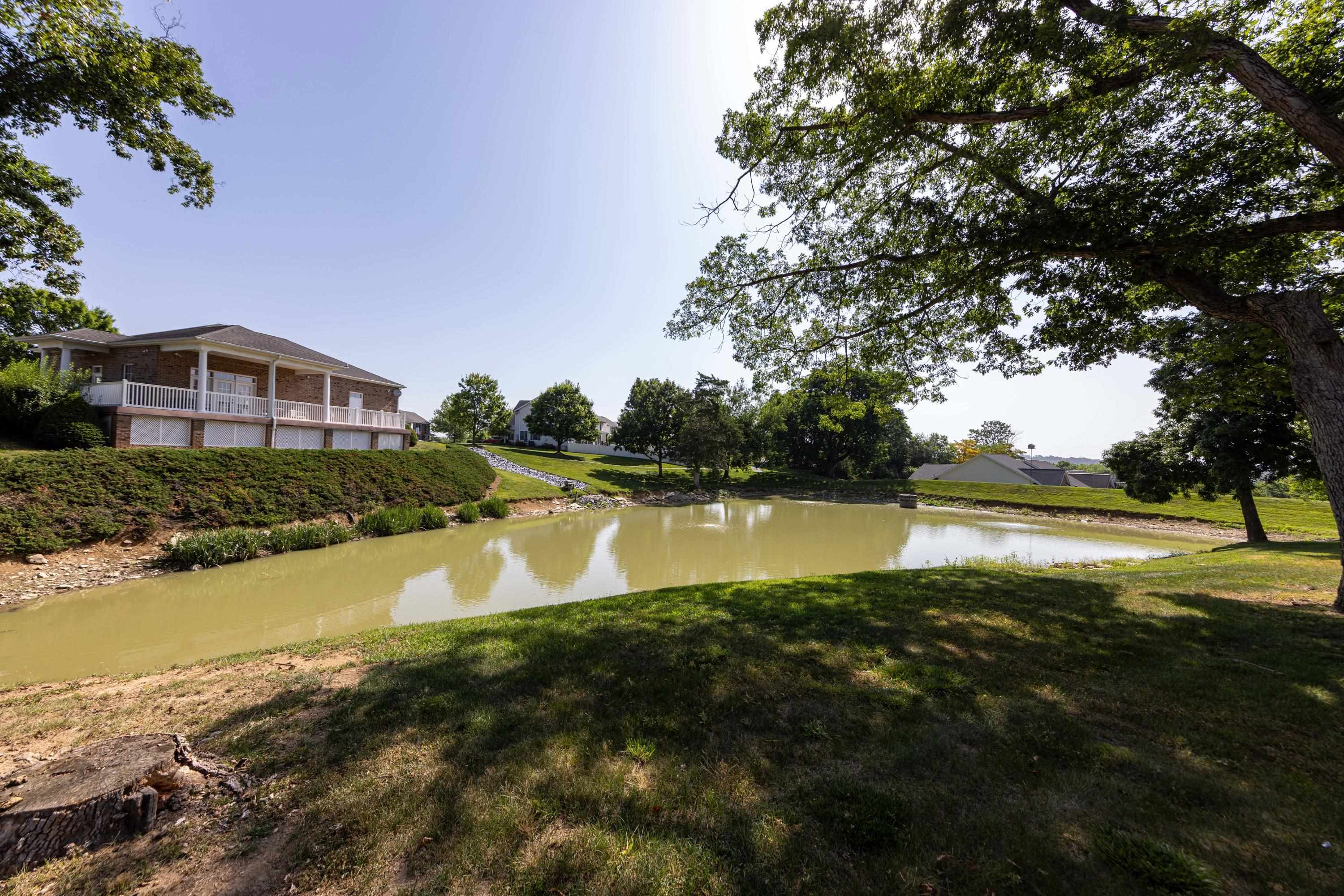 513 HICKORY GROVE CIR, HARRISONBURG, Virginia 22801, 3 Bedrooms Bedrooms, ,2 BathroomsBathrooms,Residential,513 HICKORY GROVE CIR,679258 MLS # 679258