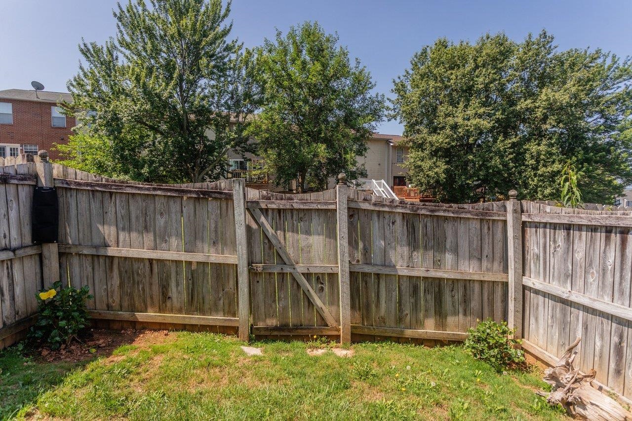 811 NORTHFIELD CT, HARRISONBURG, Virginia 22802, 3 Bedrooms Bedrooms, ,1 BathroomBathrooms,Residential,811 NORTHFIELD CT,679262 MLS # 679262 811 NORTHFIELD CT, HARRISONBURG, Virginia 22802, 3 Bedrooms Bedrooms, ,1 BathroomBathrooms,Residential,811 NORTHFIELD CT,679262 MLS # 679262