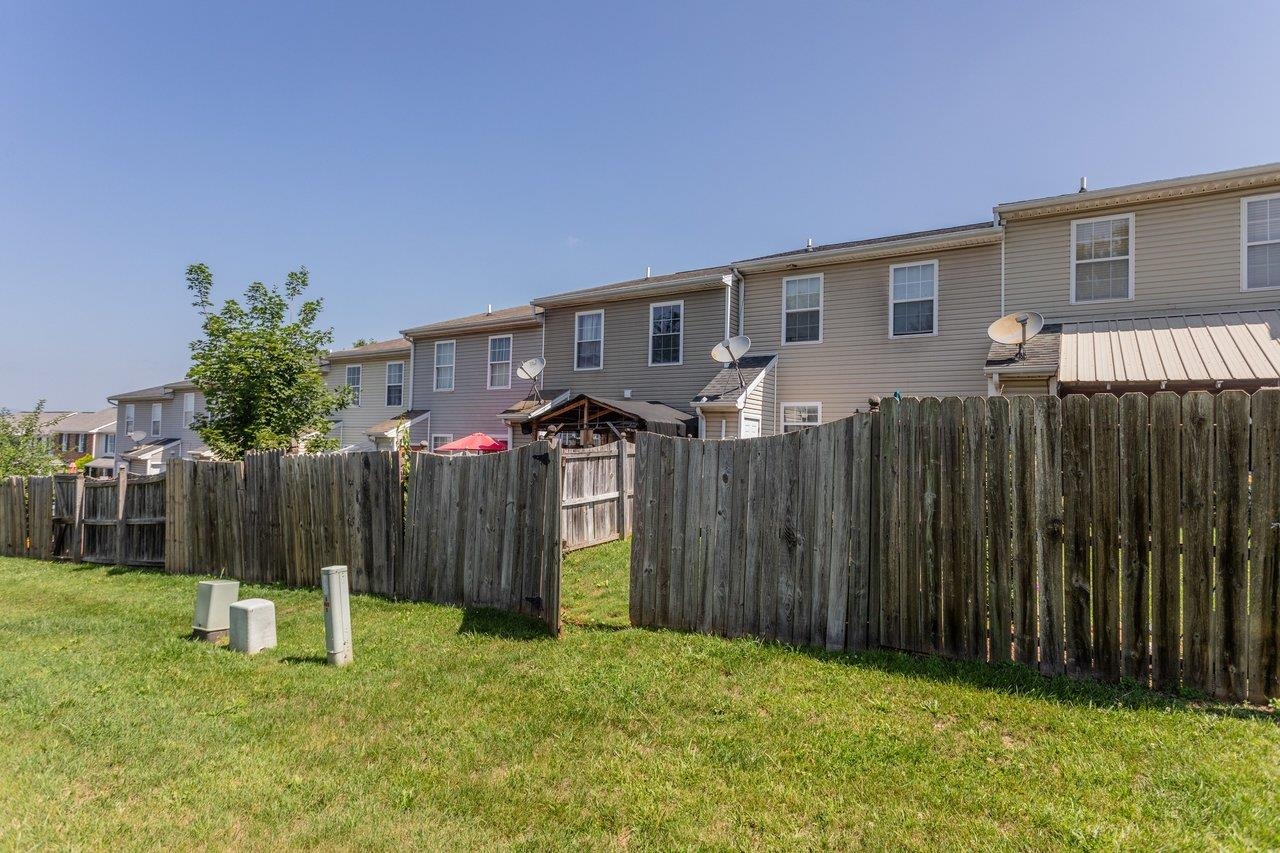 811 NORTHFIELD CT, HARRISONBURG, Virginia 22802, 3 Bedrooms Bedrooms, ,1 BathroomBathrooms,Residential,811 NORTHFIELD CT,679262 MLS # 679262 811 NORTHFIELD CT, HARRISONBURG, Virginia 22802, 3 Bedrooms Bedrooms, ,1 BathroomBathrooms,Residential,811 NORTHFIELD CT,679262 MLS # 679262