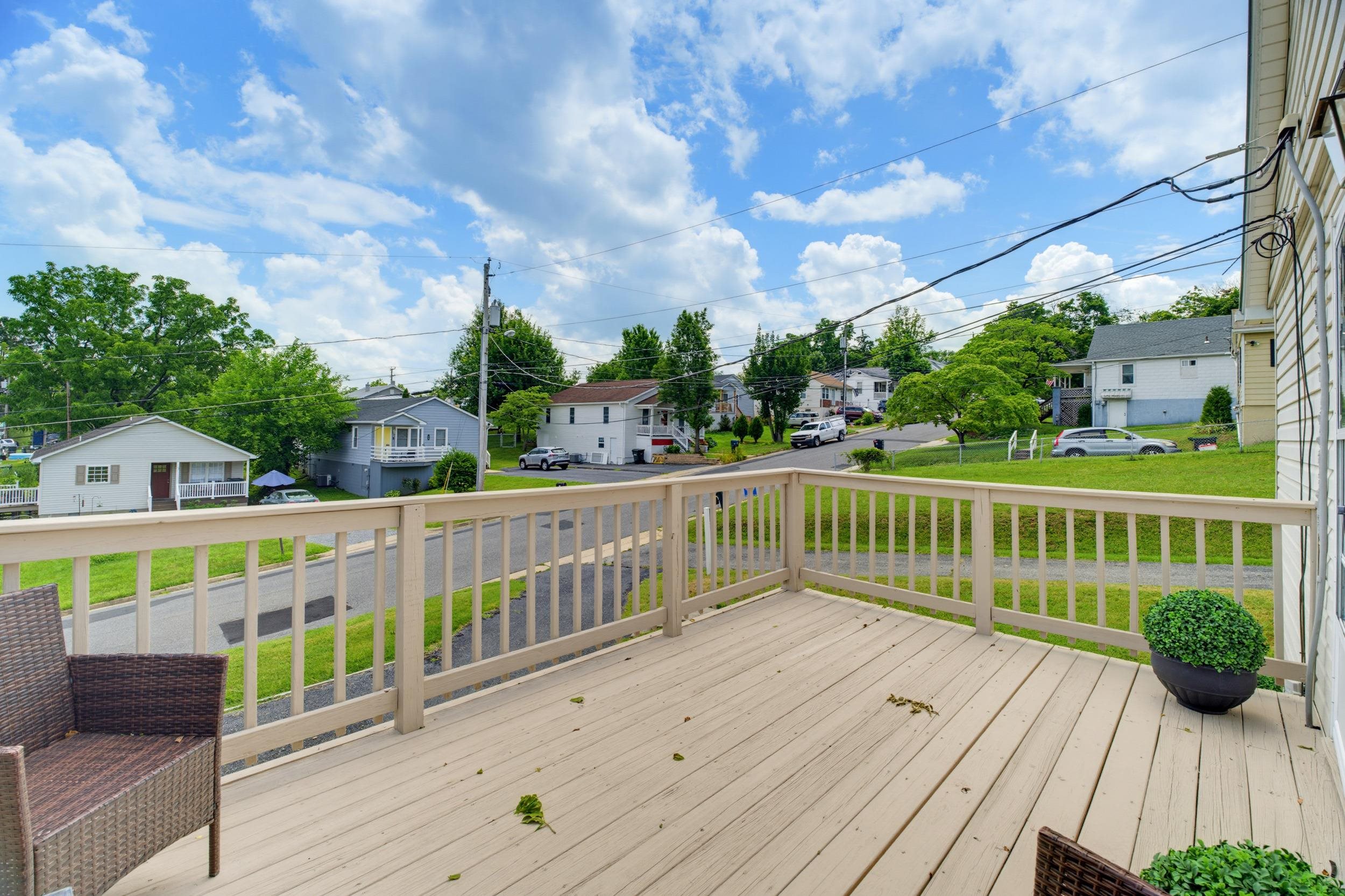 112 BELLVIEW ST, STAUNTON, Virginia 24401, 3 Bedrooms Bedrooms, ,1 BathroomBathrooms,Residential,112 BELLVIEW ST,679278 MLS # 679278