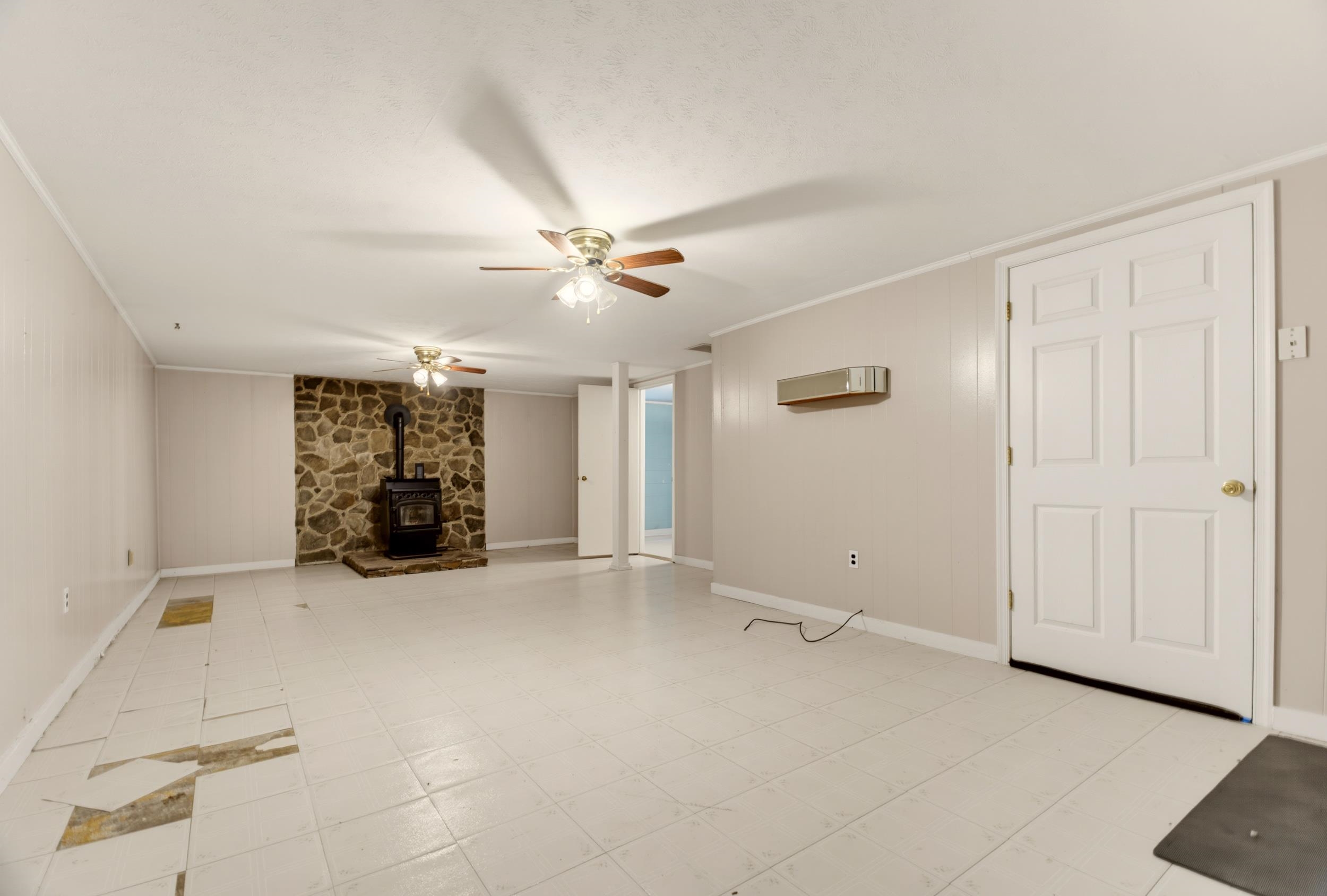 112 BELLVIEW ST, STAUNTON, Virginia 24401, 3 Bedrooms Bedrooms, ,1 BathroomBathrooms,Residential,112 BELLVIEW ST,679278 MLS # 679278