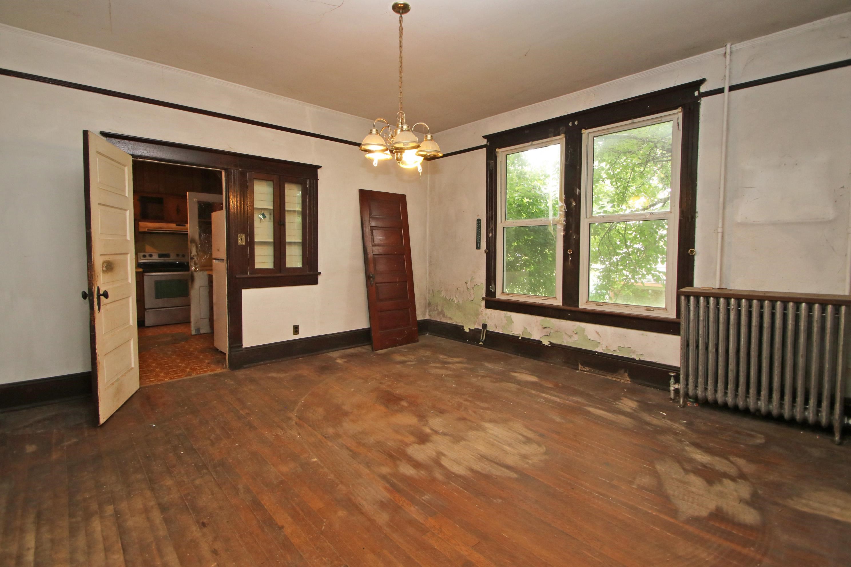 347 HIGH ST, DAYTON, Virginia 22821, 5 Bedrooms Bedrooms, ,2 BathroomsBathrooms,Residential,347 HIGH ST,679286 MLS # 679286