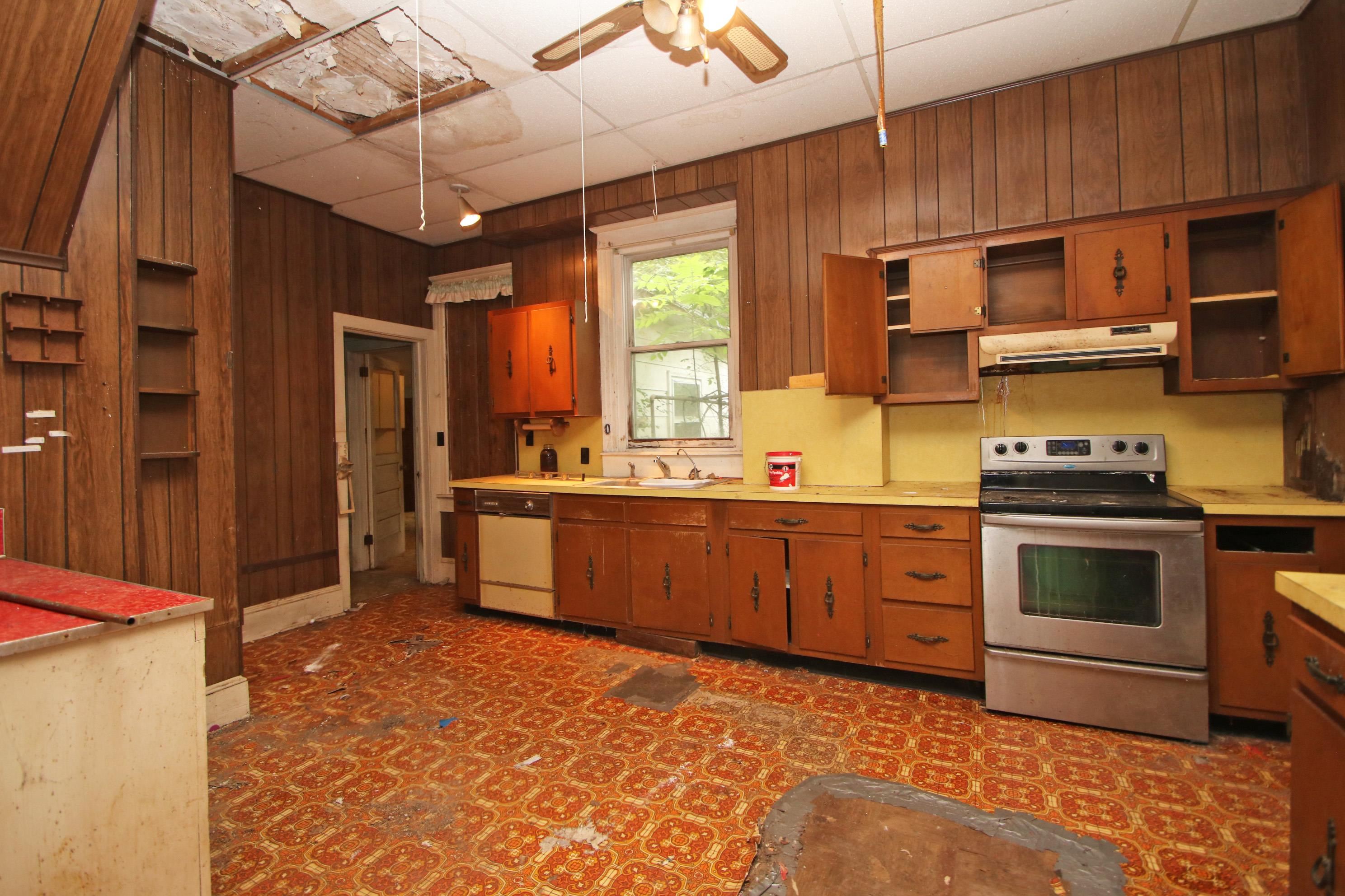 347 HIGH ST, DAYTON, Virginia 22821, 5 Bedrooms Bedrooms, ,2 BathroomsBathrooms,Residential,347 HIGH ST,679286 MLS # 679286