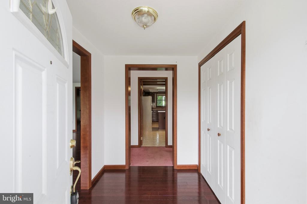 4407 INDIAN RUN RD, AMISSVILLE, Virginia 20106, 3 Bedrooms Bedrooms, ,2 BathroomsBathrooms,Residential,4407 INDIAN RUN RD,VACU2014244 MLS # VACU2014244 4407 INDIAN RUN RD, AMISSVILLE, Virginia 20106, 3 Bedrooms Bedrooms, ,2 BathroomsBathrooms,Residential,4407 INDIAN RUN RD,VACU2014244 MLS # VACU2014244