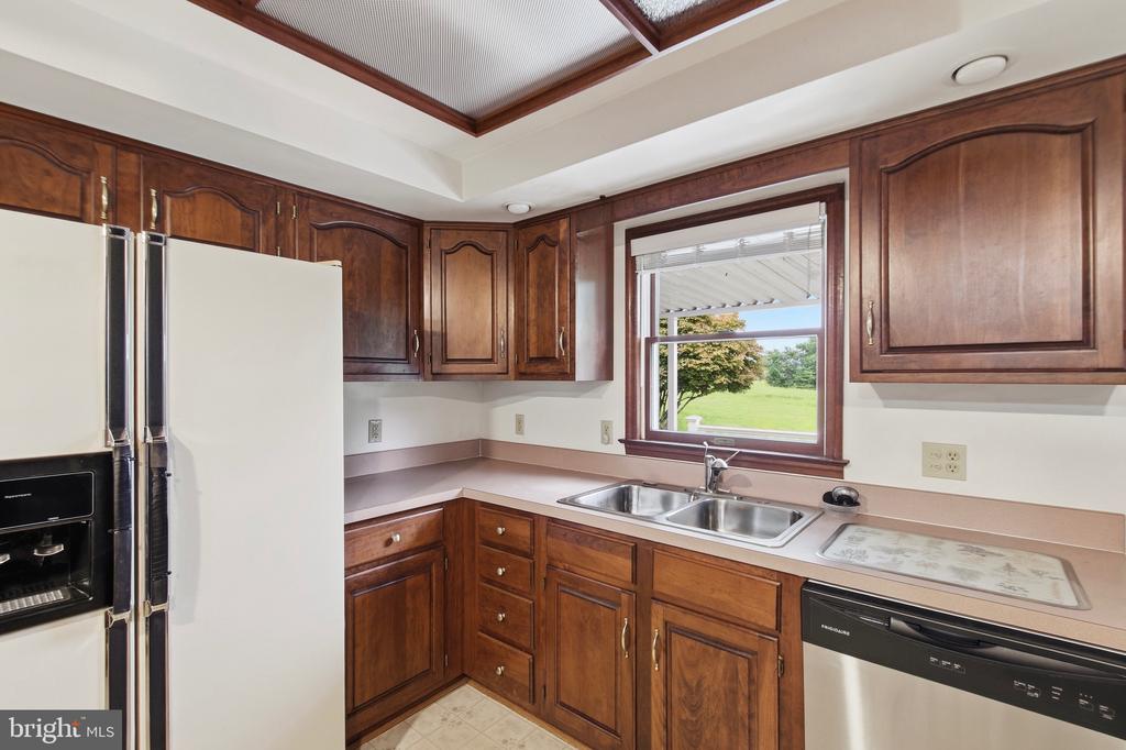 4407 INDIAN RUN RD, AMISSVILLE, Virginia 20106, 3 Bedrooms Bedrooms, ,2 BathroomsBathrooms,Residential,4407 INDIAN RUN RD,VACU2014244 MLS # VACU2014244 4407 INDIAN RUN RD, AMISSVILLE, Virginia 20106, 3 Bedrooms Bedrooms, ,2 BathroomsBathrooms,Residential,4407 INDIAN RUN RD,VACU2014244 MLS # VACU2014244
