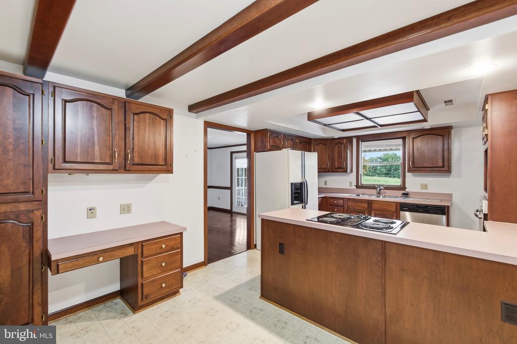 4407 INDIAN RUN RD, AMISSVILLE, Virginia 20106, 3 Bedrooms Bedrooms, ,2 BathroomsBathrooms,Residential,4407 INDIAN RUN RD,VACU2014244 MLS # VACU2014244 4407 INDIAN RUN RD, AMISSVILLE, Virginia 20106, 3 Bedrooms Bedrooms, ,2 BathroomsBathrooms,Residential,4407 INDIAN RUN RD,VACU2014244 MLS # VACU2014244