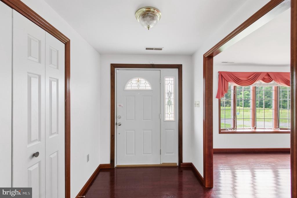 4407 INDIAN RUN RD, AMISSVILLE, Virginia 20106, 3 Bedrooms Bedrooms, ,2 BathroomsBathrooms,Residential,4407 INDIAN RUN RD,VACU2014244 MLS # VACU2014244 4407 INDIAN RUN RD, AMISSVILLE, Virginia 20106, 3 Bedrooms Bedrooms, ,2 BathroomsBathrooms,Residential,4407 INDIAN RUN RD,VACU2014244 MLS # VACU2014244